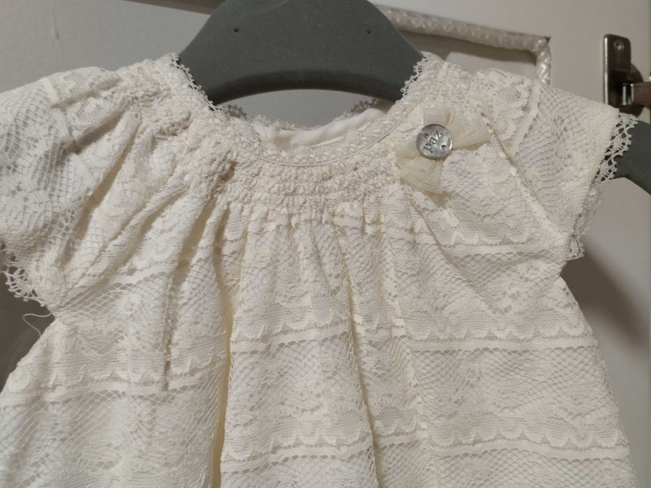 Vestido em renda Paz Rodríguez