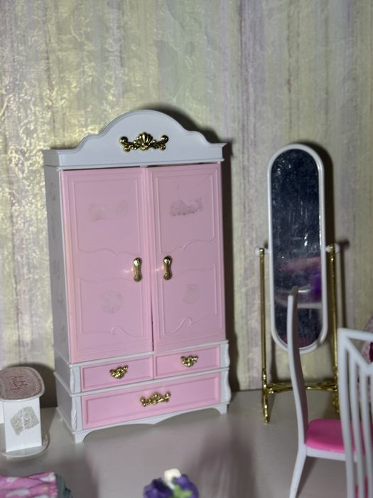Продаю меблі для ляльки Барбі