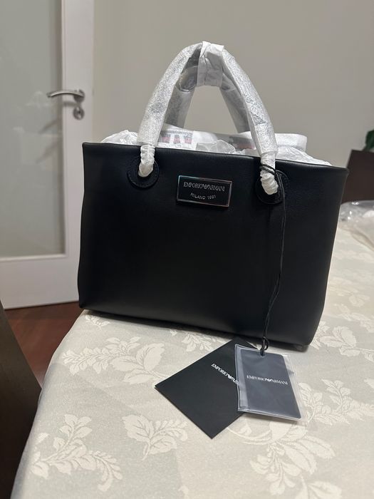 mala armani Malas e Acessórios OLX Portugal