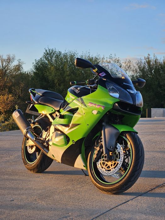 Kawasaki Ninja ZX6R j1 2000