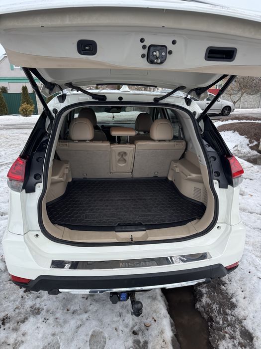 Nisan Rogue Нісан Рог