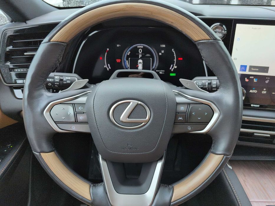 Lexus RX 350h Luxury      2024