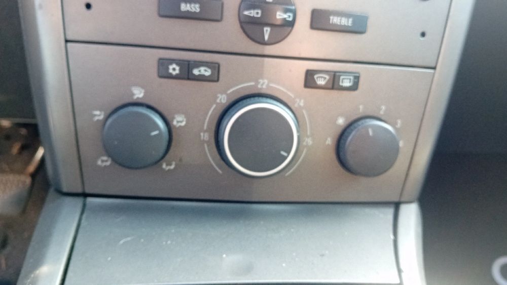 Botão / interruptor do AC OPEL Astra H Caravan (L35)