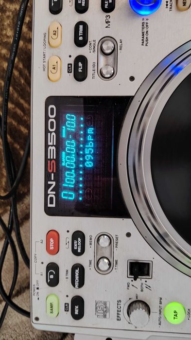 zestaw 2 odtwarzaczy Dennon DN-S3500 plus mixer Behringer VMX100