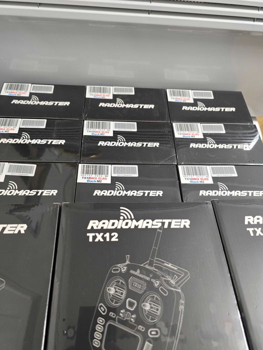 Radiomaster TX12 ELRS LRS MKII FCC M2 лівий газ 60 шт, акуми 18650