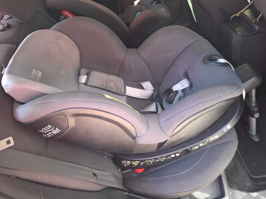 Cadeira romer britax com isofix rotativa
