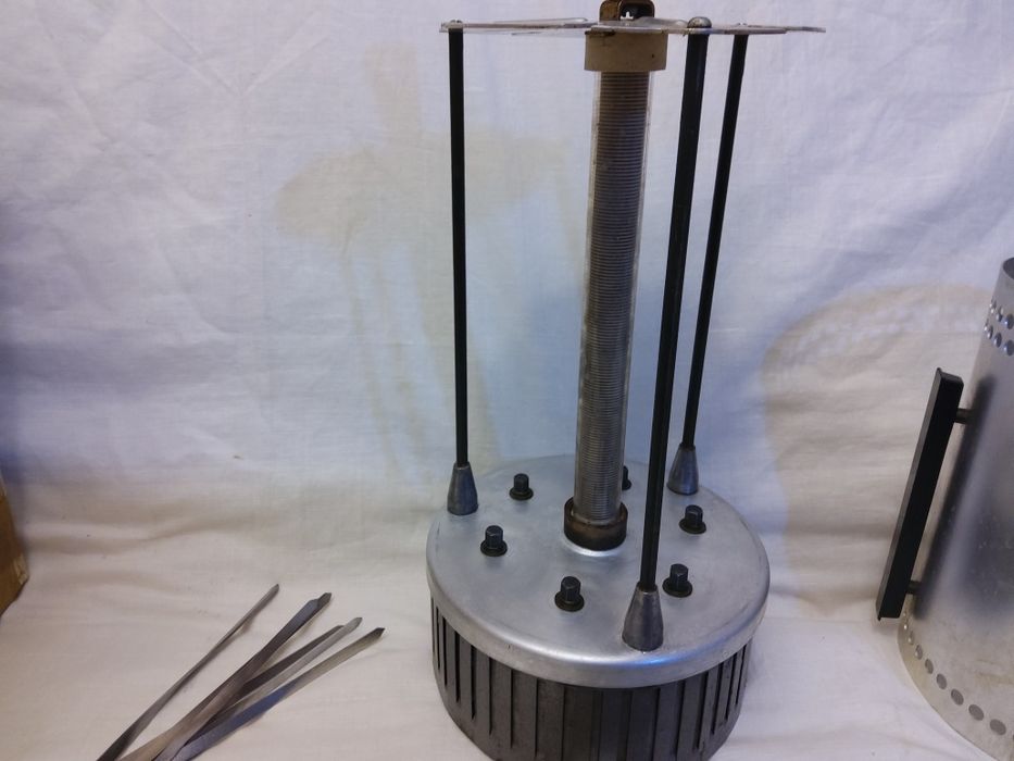 Электрическая шашлычница