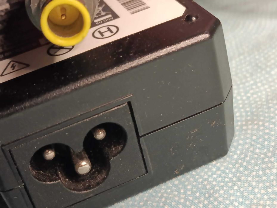 Зарядне блок живлення до ноутбука Lenovo 20V 4.5A 90W (7.9x5.5mm)