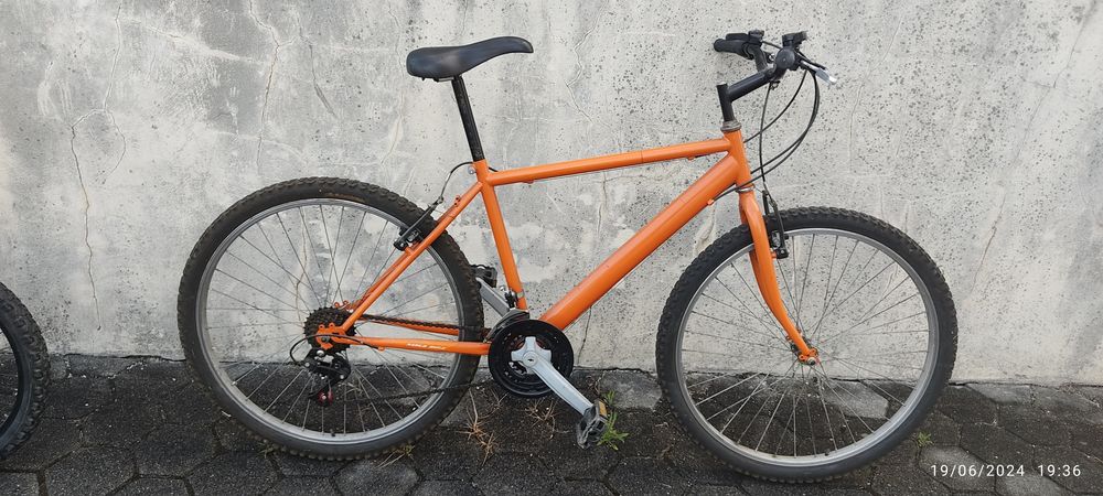 Bicicleta BTT Laranja - Roda 26