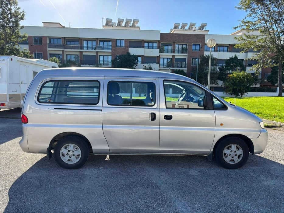 HYUNDAI H1 2.5 DIESEL 100cv - 6 LUGARES - 2002-05