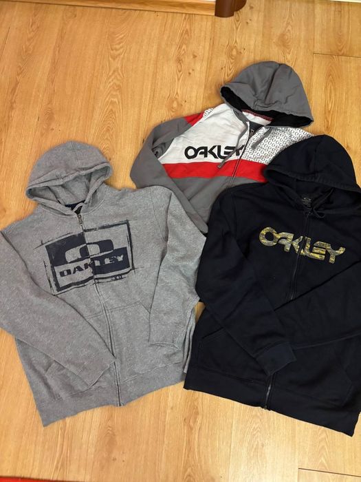 Продаю дешево паком 3 оригінальні кофти oakley