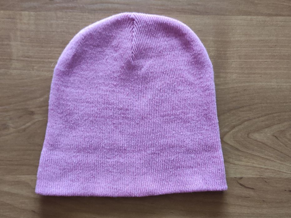 Damska czapka jasny róż