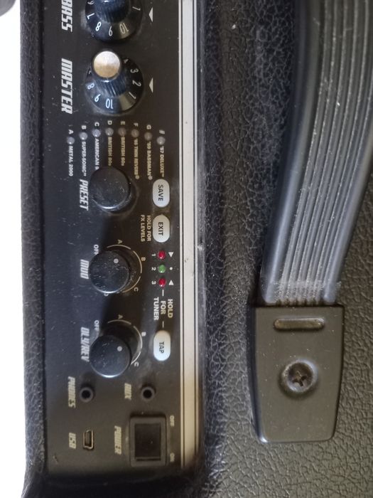 Guitarra Maison e Amplificador Fender