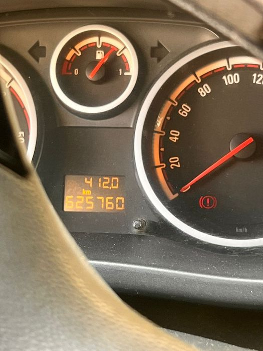 Opel corsa 2007 gasóleo