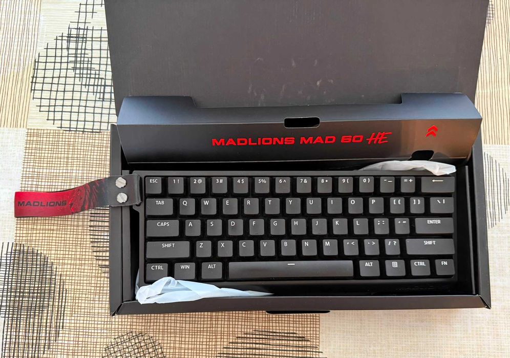 Teclado MAD60HE Magnético