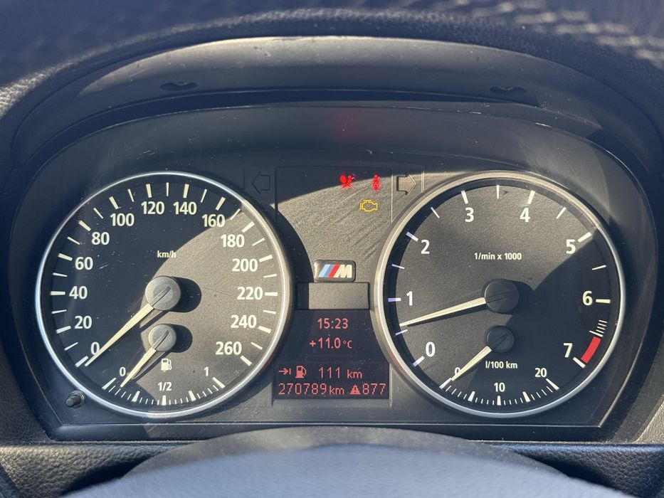 BMW Seria 3 320i E90