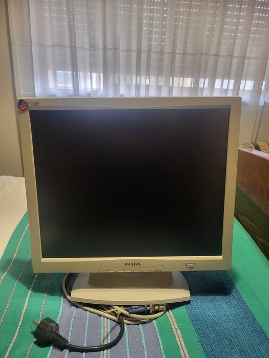 Monitor PC Philips 18" LCD formato 4:3