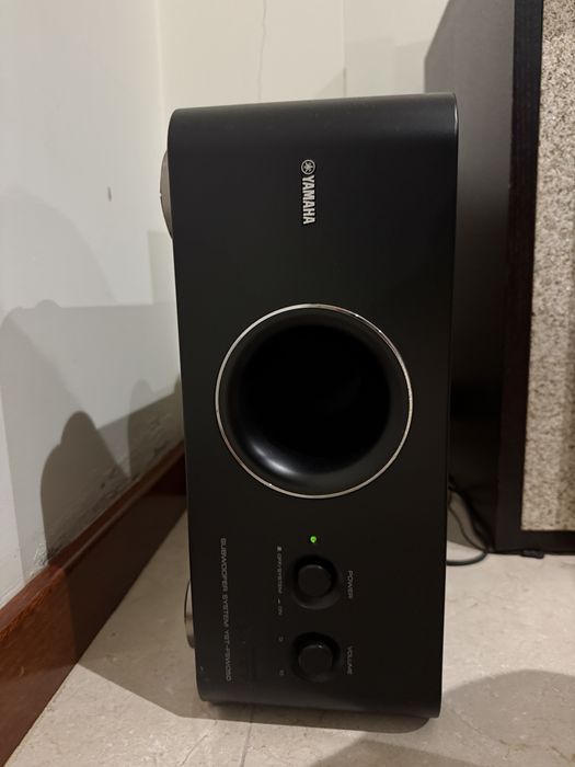 Subwoofer Yamaha YST-FSW050 + 4 colunas Jamo A410