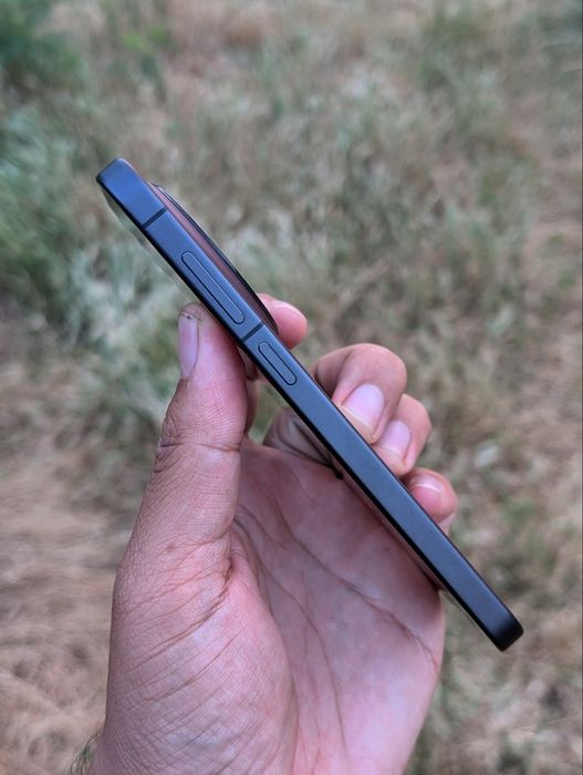 Vivo x300 (16/512 6040 mAh глобальная версия 2 физ сим +есим   компактный флагман камерафон)