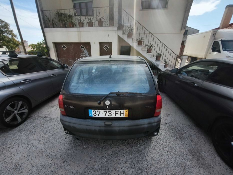 Vendo um opel corsa ano 95 a gasolina responder so pelo WhatsApp foto 4