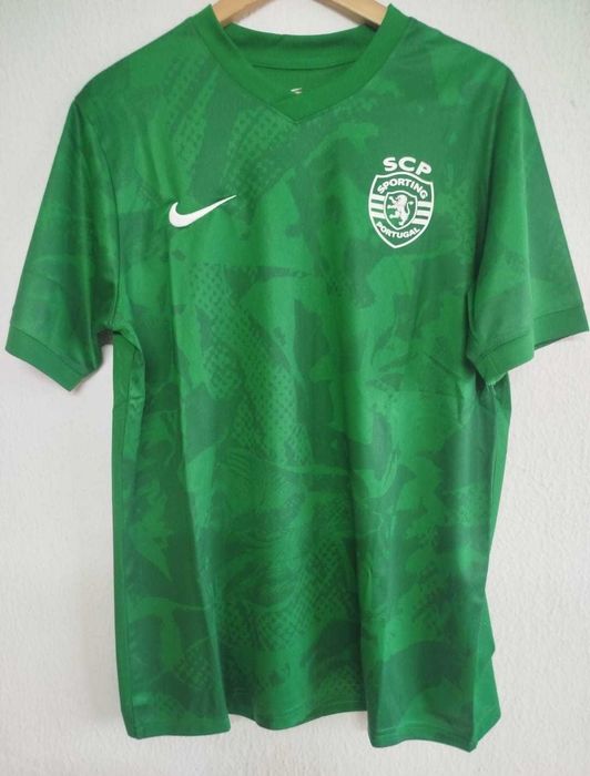 camisola aquecimento sporting