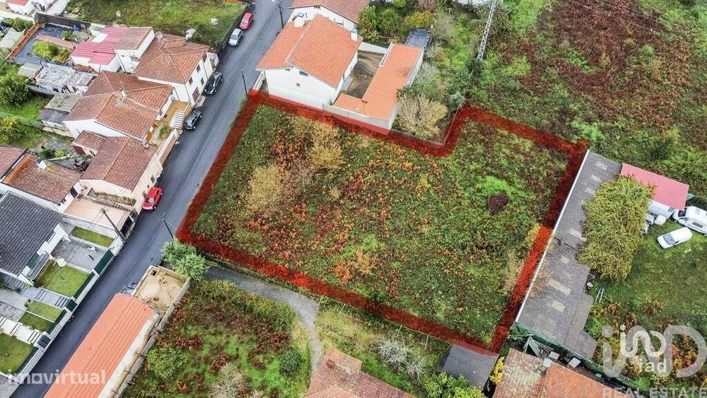 Terreno em Vila de Cucujães