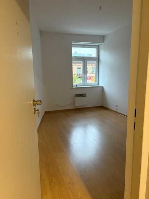 Lokal 10 m2 na biuro do wynajęcia.
