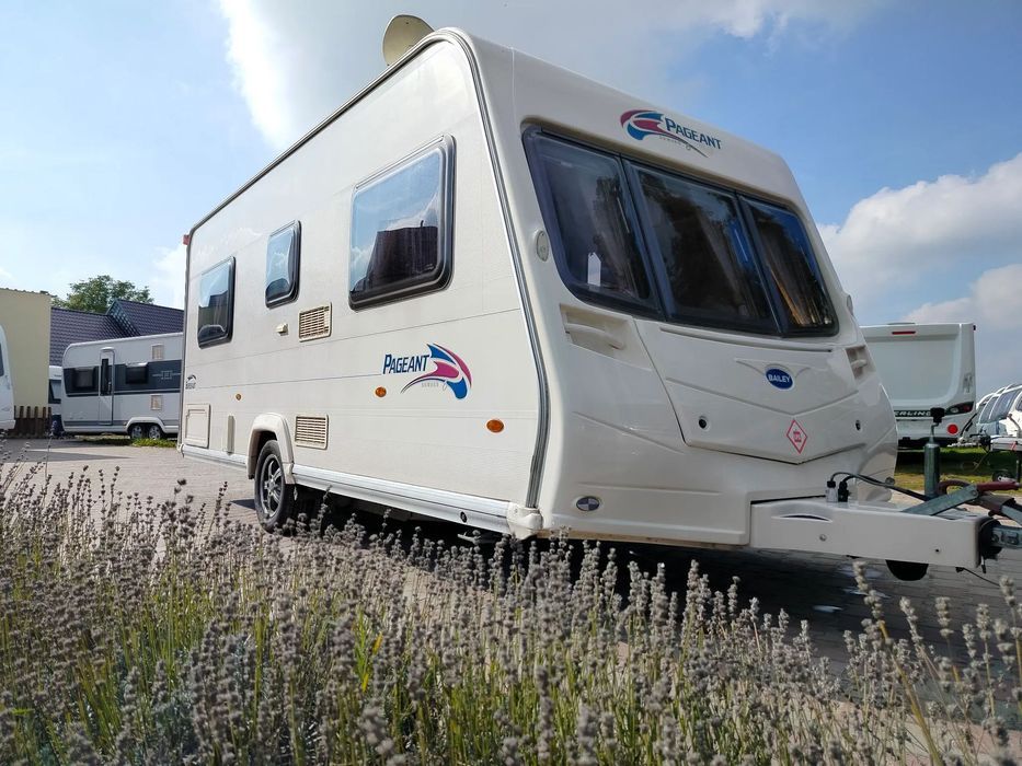 Bailey Pageant Bordoux  Rezerwacja# Mover # Przedsionek Pompowany