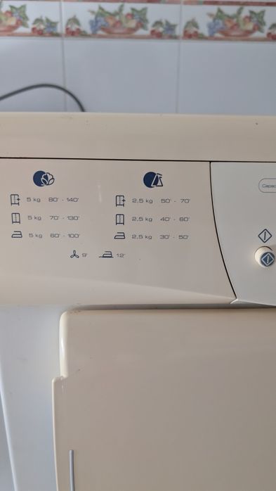 Máquina de Lavar e Secar