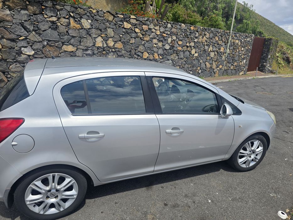 VENDO OPEL CORSA D 1.2 gasolina