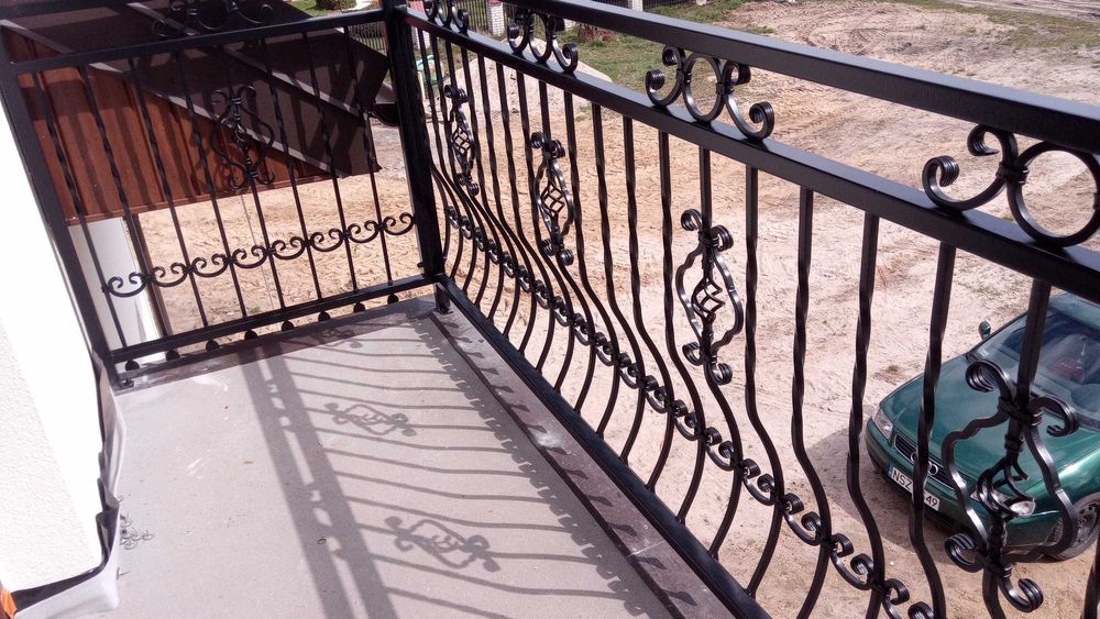 Balustrada balkonowa taras piękna kuta barierka na wymiar każdy kolor