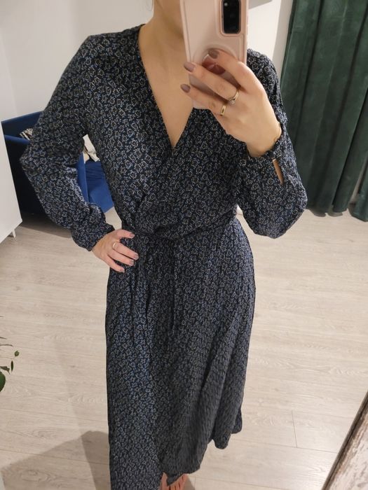 Sukienka midi w kwiatki