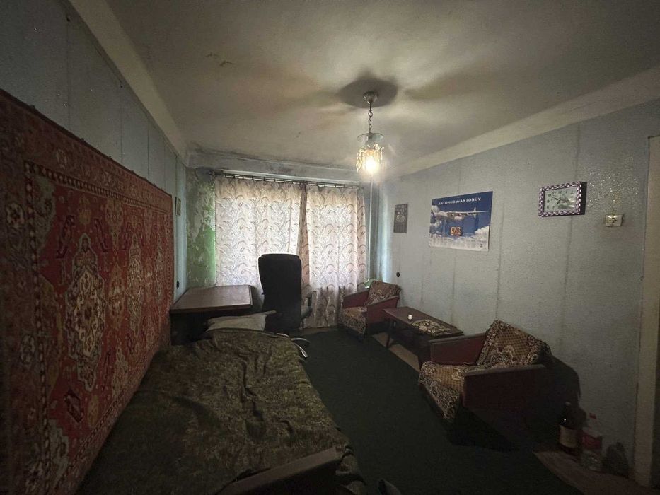 Продам 2-ух комнатную квартиру на Нивках, ул. Щербаковского,61.