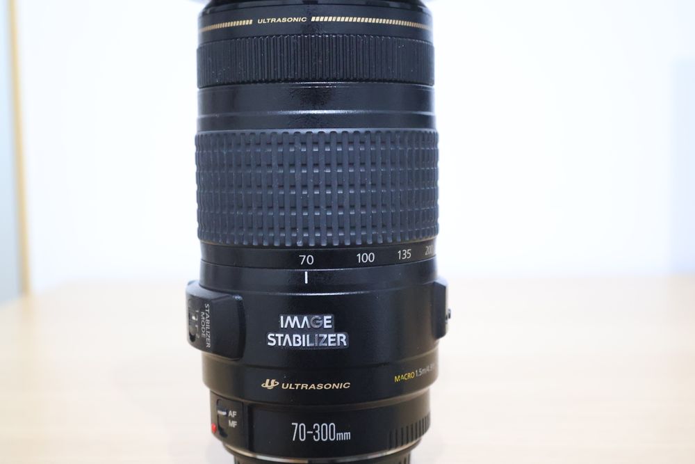 Canon EF 70-300 mm F/4-5.6 IS USM