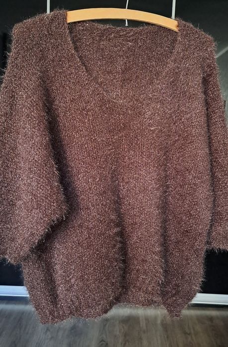 Sweter krótki brązowy ciemno