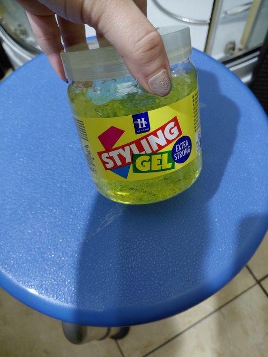 Żel do stylizacji włosów