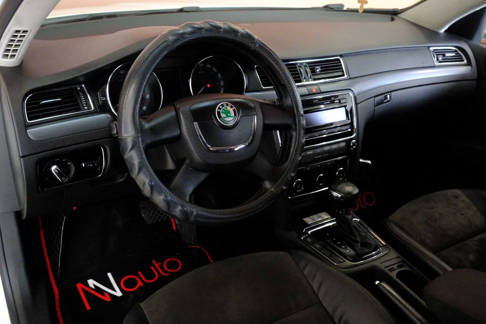 Skoda Superb 2011