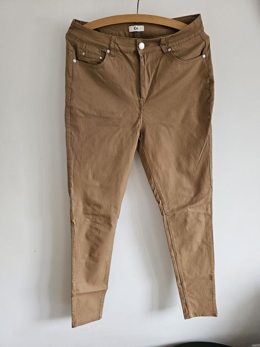 Spodnie damskie z elastanem