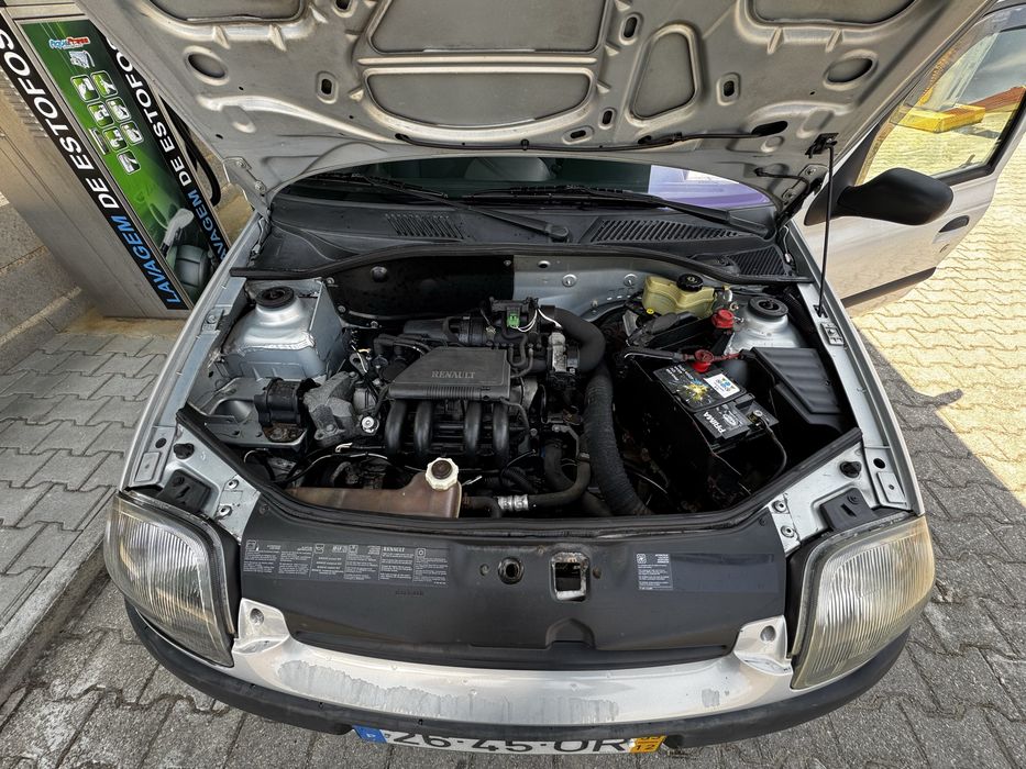 Renault Clio — fotografia 6