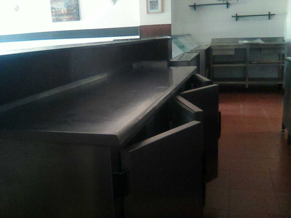 Vários Equipamentos de  hotelaria com pouco uso, como novos