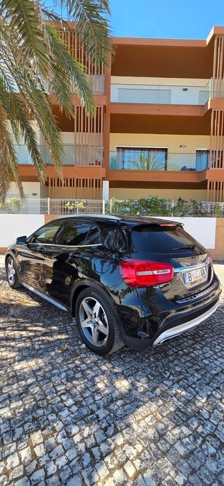 Mercedes GLA 220 AMG (2015) — SUV Premium