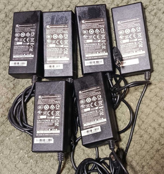 Блок живлення 12 Вольт 3 Ампера