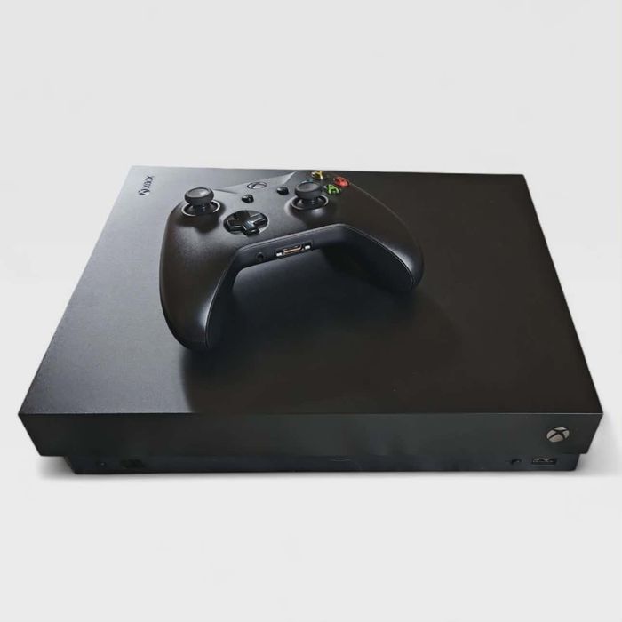 Xbox one x + pad