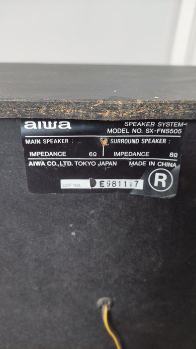 Colunas de som Aiwa