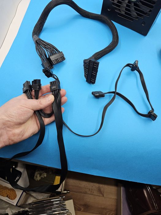 Не Робочий Топовий Блок Живлення до ПК Cougar Gex750 на 750 Watt