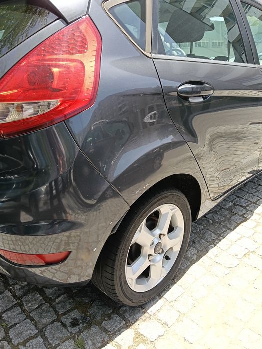 Ford fiesta 1.2 gasóleo