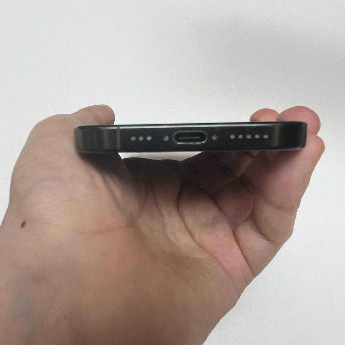 iPhone 16 Pro 128 GB l Black Titanium | Gwarancja 24msc | Raty 0%| bateria 94%