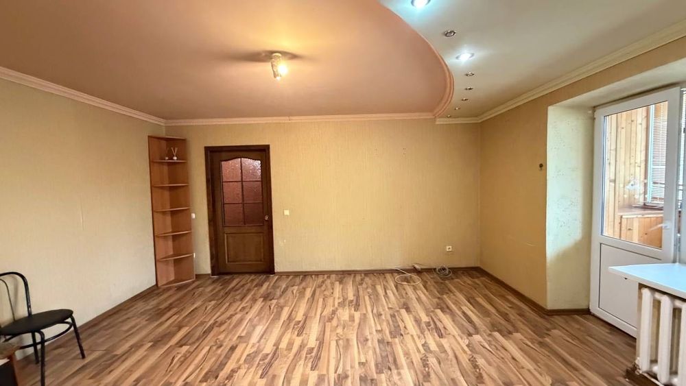 Вигідна ціна за 1к квартиру, 57м2. Перший поверх. Терміново.
