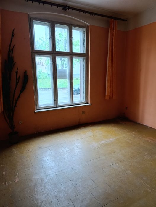 Sprzedam mieszkanie na parterze w centrum.94.10 m² - Widok 6