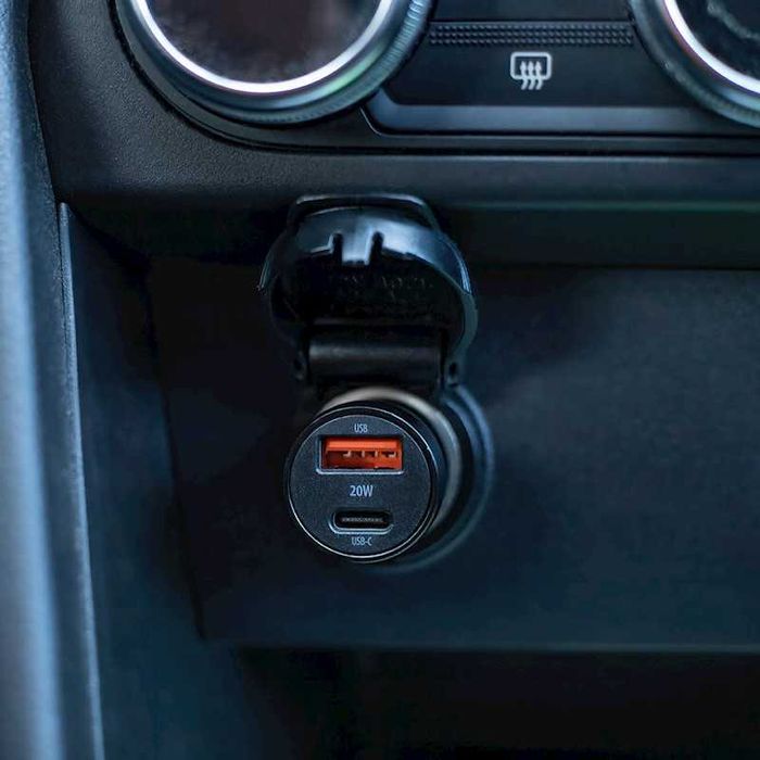 Maxlife ładowarka samochodowa 1xUSB-C 1xUSB + kabel USB-C -USB-C